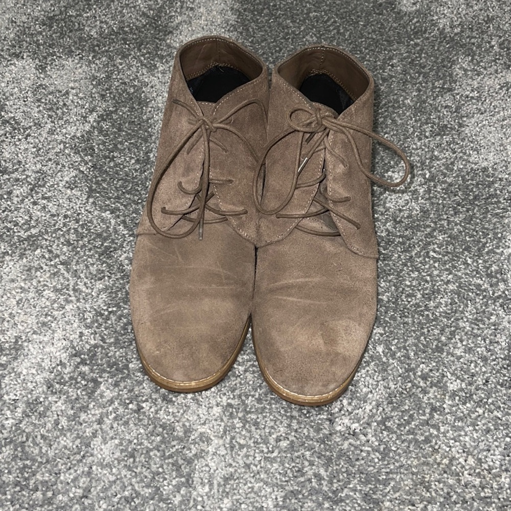 Blonde waterproof Shoe Size 8